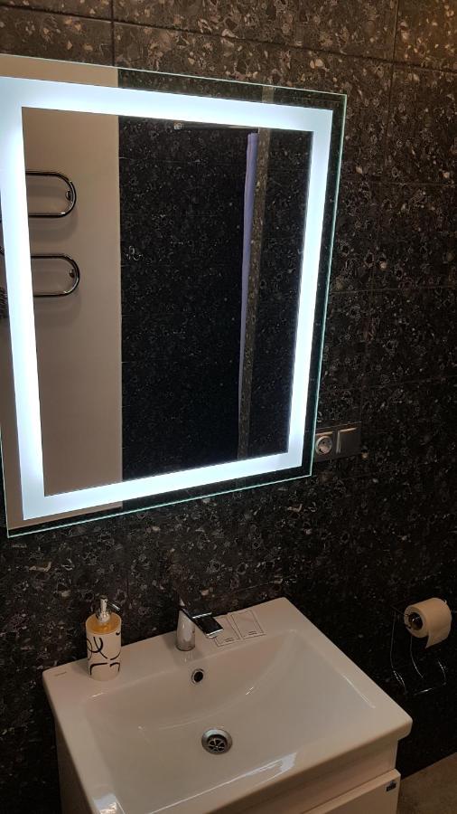 New Luxury Studio Apartment Ivano-Frankivsk Eksteriør bilde